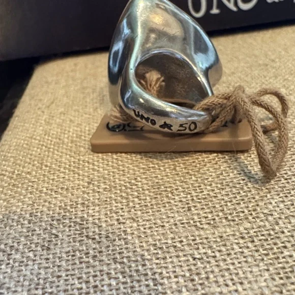 Uno de 50 Star Tremendo Ring - Picture 4 of 6